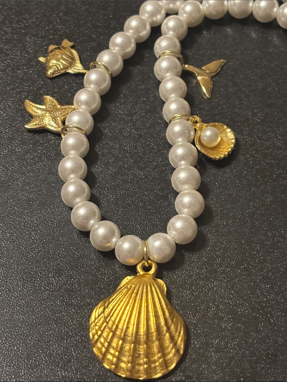 Faux Pearl Beaded Necklace with Gold Tone Shell Charms Beach Summer Mermaid-core